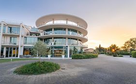 Smy Pisa Plaza